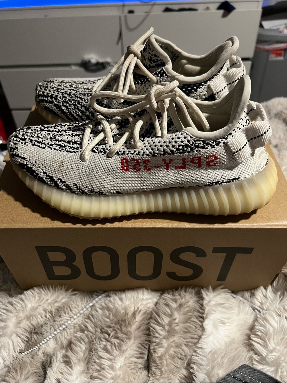 adidas Yeezy Boost 350 V2 Zebra